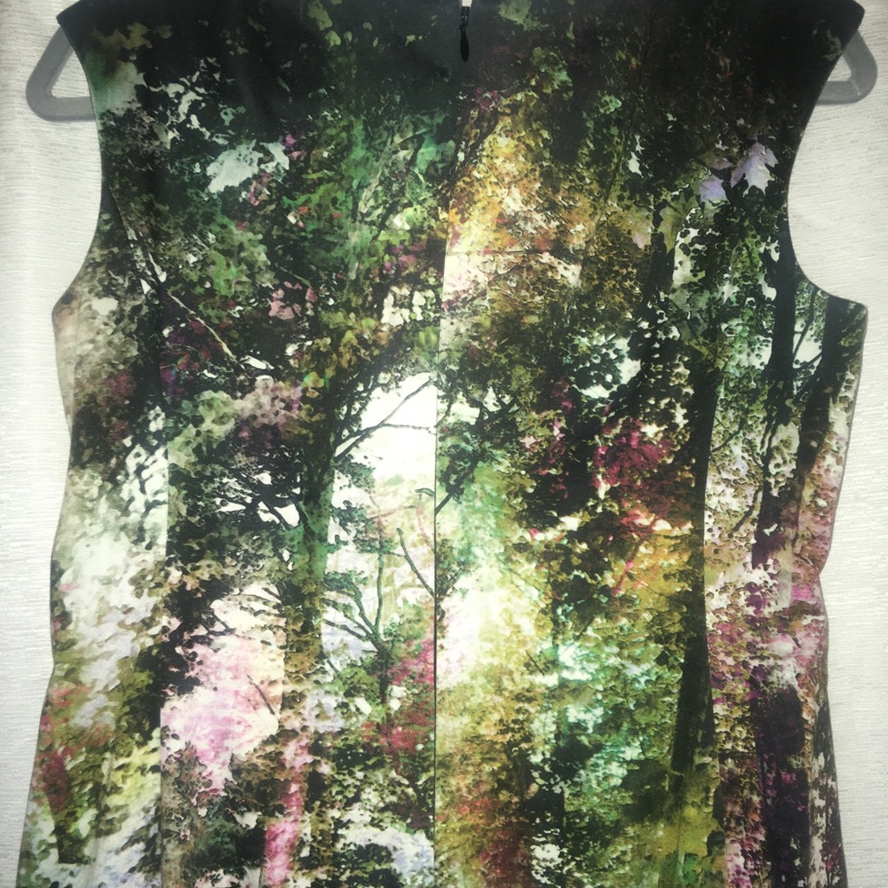 Abstract Art Kay Unger dress. - Picture 3 of 5